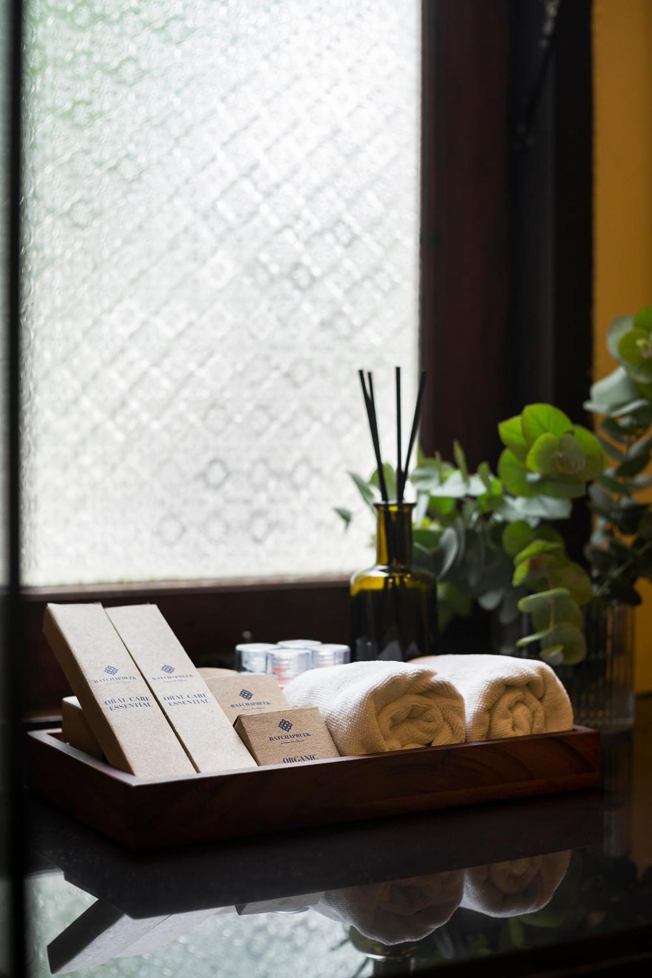 Ratchapruek Lanna Boutique Hotell Chiang Mai Rum bild